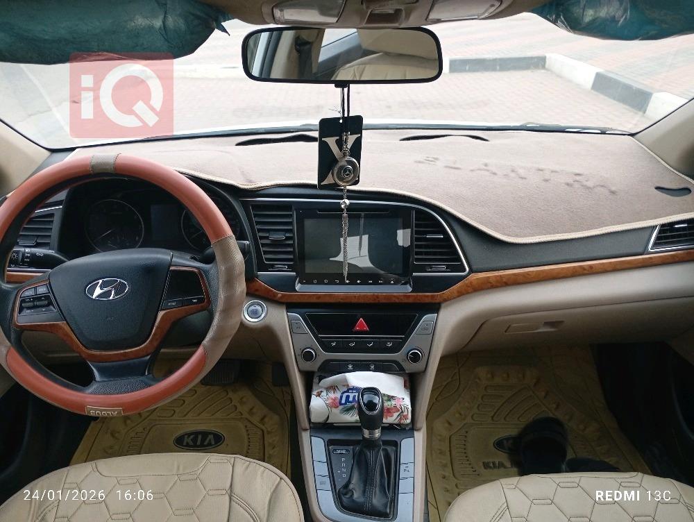 هيونداي النترا